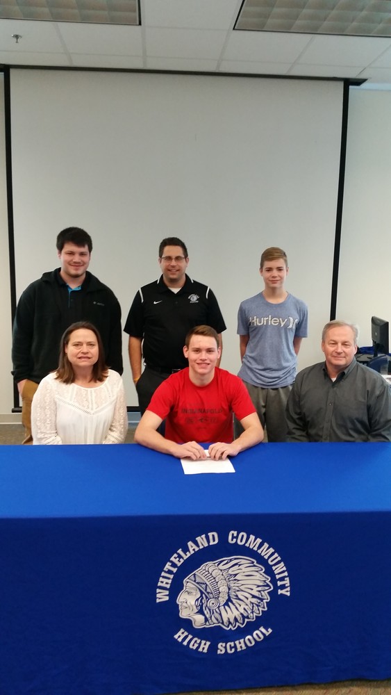 Morgan Signs with Greyhounds